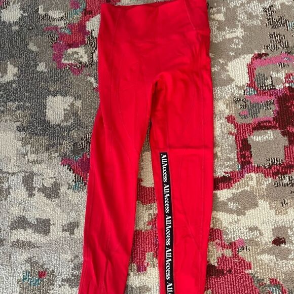 New leggings - Picture 1 of 3